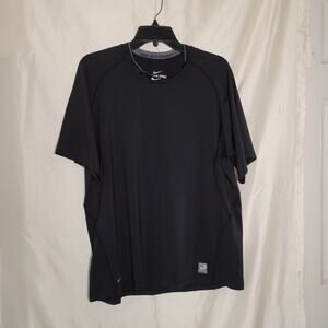 Nike Black T-Shirt Men's XL Fitted #39 Graphic Tee
